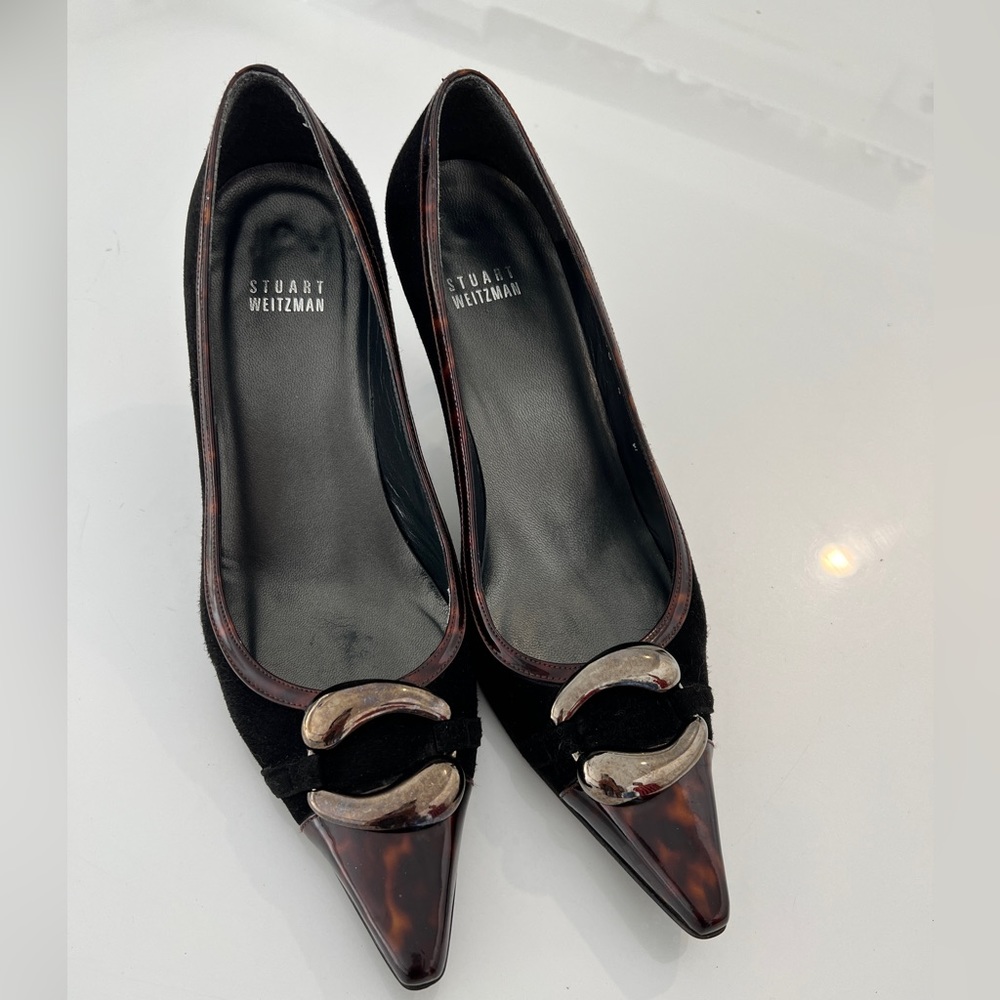 Stuart Weizman Black Suede Tortoise Trim Pumps 8 M - image 1